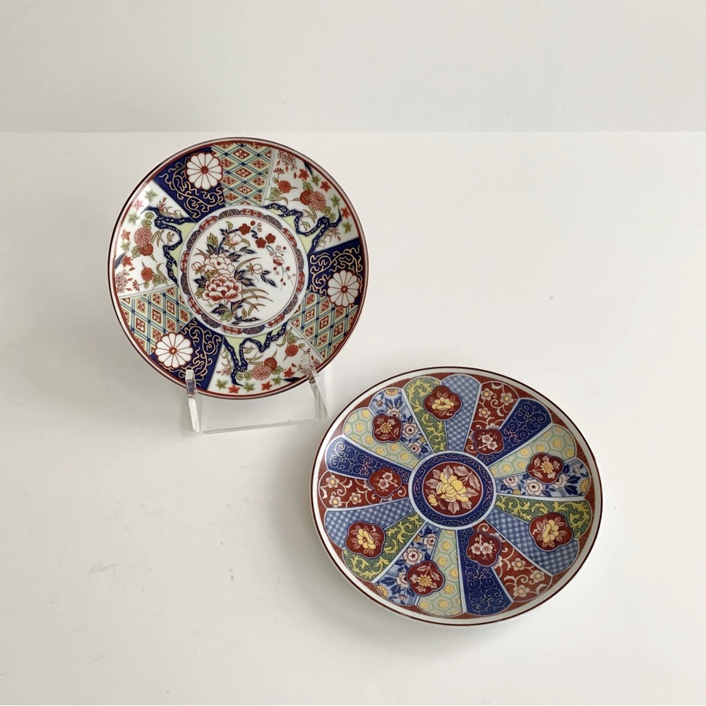 Imari Ware Japan, 2 porcelain dishes 6 1/4"